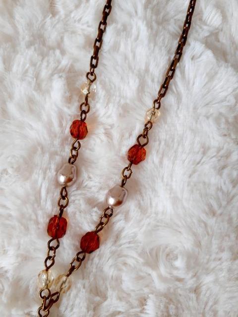 フェザー アンティークゴールド ビーズ フェイクパール ネックレス < 女性アクセサリー/時計  フェザー アンティークゴールド ビーズ フェイクパール ネックレス < 女性アクセサリー/時計の