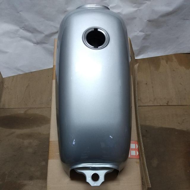 エイプ50/100用社外タンク新品未使用シルバー箱入り < 自動車/バイク エイプ50/100用社外タンク新品未使用シルバー箱入り < 自動車/バイク