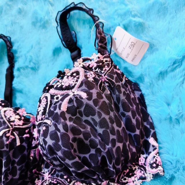 エロ可愛ッ。。。F80×L。。ハート豹柄メッシュレース。。ゴージャス刺繍ブラジャー&ショーツセット。。大きいサイズグラマー。。。 < 女性ファッション  エロ可愛ッ。。。F80×L。。ハート豹柄メッシュレース。。ゴージャス刺繍ブラジャー&ショーツセット。。大きいサイズグラマー。。。 < 女性ファッションの