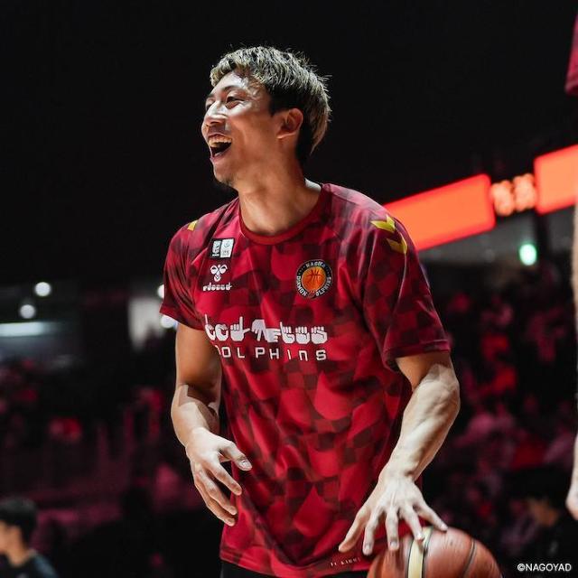 #30 今村 佳太選手直筆サイン入り 名古屋ダイヤモンドドルフィンズ 手話シャツ < レジャー/スポーツ #30 今村 佳太選手直筆サイン入り 名古屋ダイヤモンドドルフィンズ 手話シャツ < レジャー/スポーツの