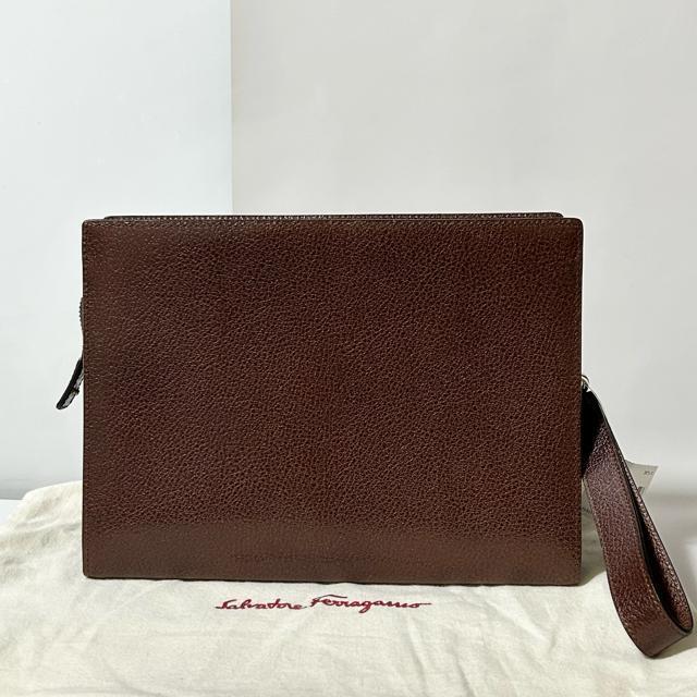 ���i Salvatore Ferragamo �t�F���K�� �Z�J���h�o�b�O �N���b�`�o�b�O AU24-0035 ���U�[ �����Y �� �u�����h�� 