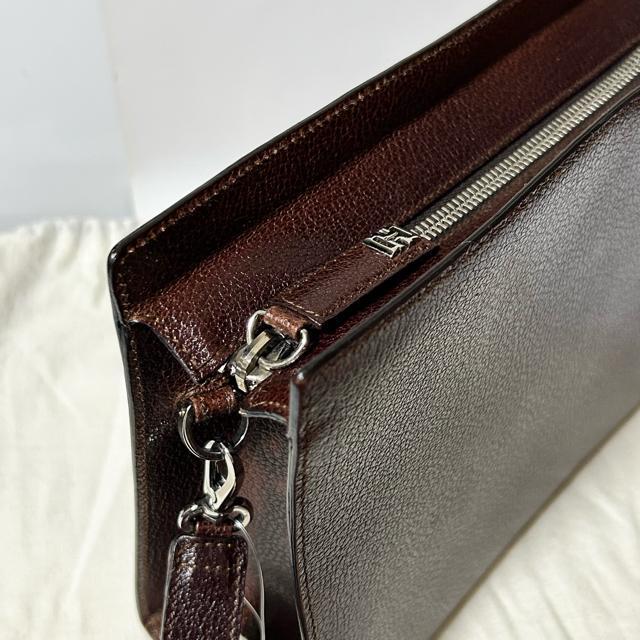 ���i Salvatore Ferragamo �t�F���K�� �Z�J���h�o�b�O �N���b�`�o�b�O AU24-0035 ���U�[ �����Y �� �u�����h�� 