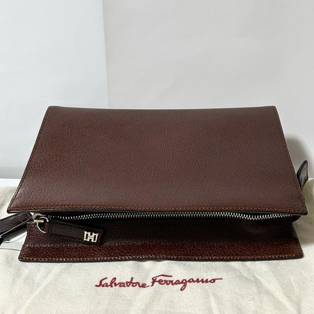 ���i Salvatore Ferragamo �t�F���K�� �Z�J���h�o�b�O �N���b�`�o�b�O AU24-0035 ���U�[ �����Y �� �u�����h�� 