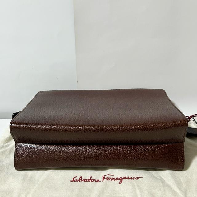 ���i Salvatore Ferragamo �t�F���K�� �Z�J���h�o�b�O �N���b�`�o�b�O AU24-0035 ���U�[ �����Y �� �u�����h�� 