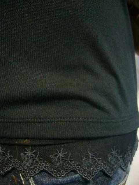 スパンコール付♪胸元&裾花柄刺繍レースキャミソール < 女性ファッション  スパンコール付♪胸元&裾花柄刺繍レースキャミソール < 女性ファッションの