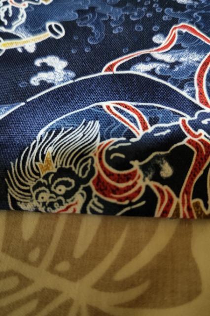 ★処分品★紺×風神雷神大柄ナナメ掛巾着袋 < キッズ/ベビー  ★処分品★紺×風神雷神大柄ナナメ掛巾着袋 < キッズ/ベビーの