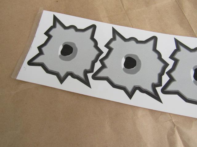 ●6連発 大口径 !弾痕! 撃たれちゃいました! 超リアル !ステッカーB! < 自動車/バイク ●6連発 大口径 !弾痕! 撃たれちゃいました! 超リアル !ステッカーB! < 自動車/バイク