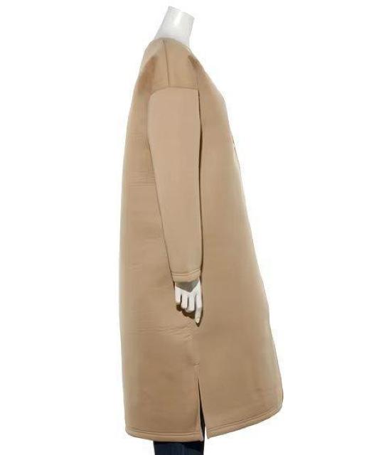 ★【Ray Cassin】レイカズン☆ベージュふわかる柔らか可愛い♪お洒落ウエットスーツ生地♪ダイバー素材♪ノーカラーロングコート < ブランド  ★【Ray Cassin】レイカズン☆ベージュふわかる柔らか可愛い♪お洒落ウエットスーツ生地♪ダイバー素材♪ノーカラーロングコート < ブランドの