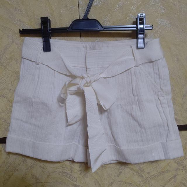 NAVE 短パン ショートパンツ 美品 オンワード樫山 < 女性ファッション  NAVE 短パン ショートパンツ 美品 オンワード樫山  < 女性ファッションの
