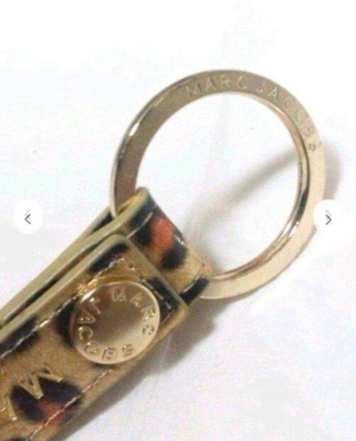 マーク・ジェイコブス キーホルダー アナスイ リング 11号 レザーブレスレット 3点 < 女性アクセサリー/時計  マーク・ジェイコブス キーホルダー アナスイ リング 11号 レザーブレスレット 3点 < 女性アクセサリー/時計の