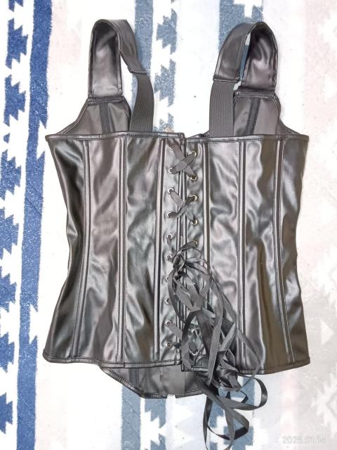 ジッパーメタルパンクスタイル ボディシェイパー Sサイズ < 女性ファッション  ジッパーメタルパンクスタイル ボディシェイパー Sサイズ < 女性ファッションの