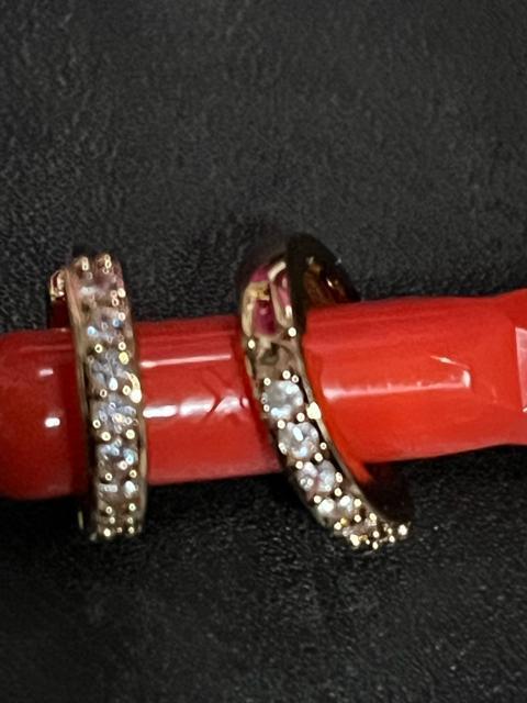 送料無料!フープピアス!リング!ラインストーンで、さりげなく!キラキラ!新品!ゴールドカラー < 女性アクセサリー/時計 送料無料!フープピアス!リング!ラインストーンで、さりげなく!キラキラ!新品!ゴールドカラー < 女性アクセサリー/時計の