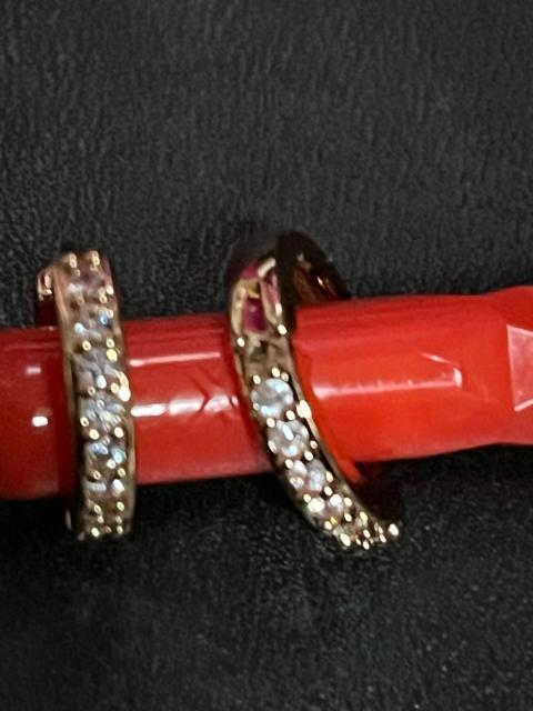 送料無料!フープピアス!リング!ラインストーンで、さりげなく!キラキラ!新品!ゴールドカラー < 女性アクセサリー/時計 送料無料!フープピアス!リング!ラインストーンで、さりげなく!キラキラ!新品!ゴールドカラー < 女性アクセサリー/時計の