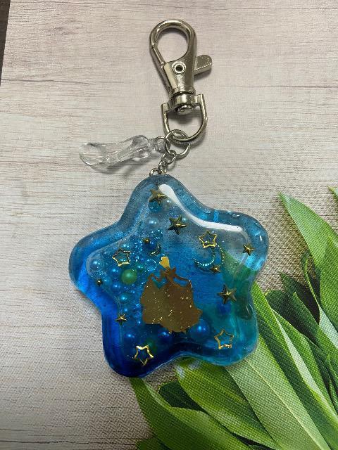 ハンドメイド レジンで作った星の型のシャカシャカキーホルダー シンデレラ < 女性ファッション  ハンドメイド レジンで作った星の型のシャカシャカキーホルダー シンデレラ < 女性ファッションの
