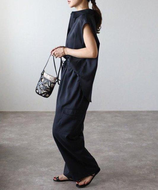 Monique/gbvXl[̃lCr[gbvX 