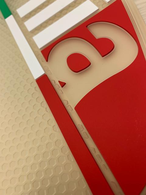 アプリリア RSV4 TUONO1100 10-21年対応 デコ タンクパッド  滑り止め タンク ドレスアップ アクセサリー < 自動車/バイク アプリリア RSV4 TUONO1100 10-21年対応 デコ タンクパッド  滑り止め タンク ドレスアップ アクセサリー < 自動車/バイク