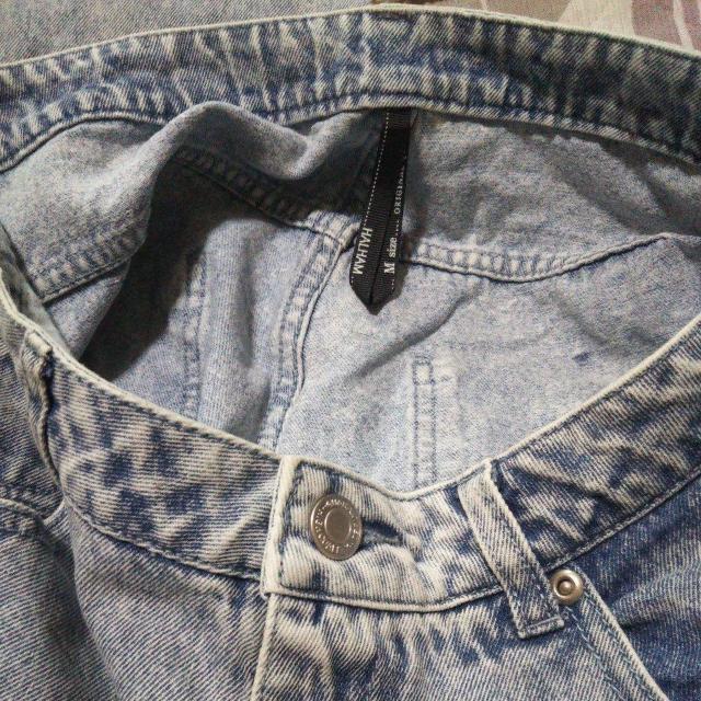 COMMONWARE コモンウエア 2024ssルーズテーパードデニム Lサイズ ユニセックスデニム ウォッシュブルー < 女性ファッション COMMONWARE コモンウエア 2024ssルーズテーパードデニム Lサイズ ユニセックスデニム ウォッシュブルー < 女性ファッションの