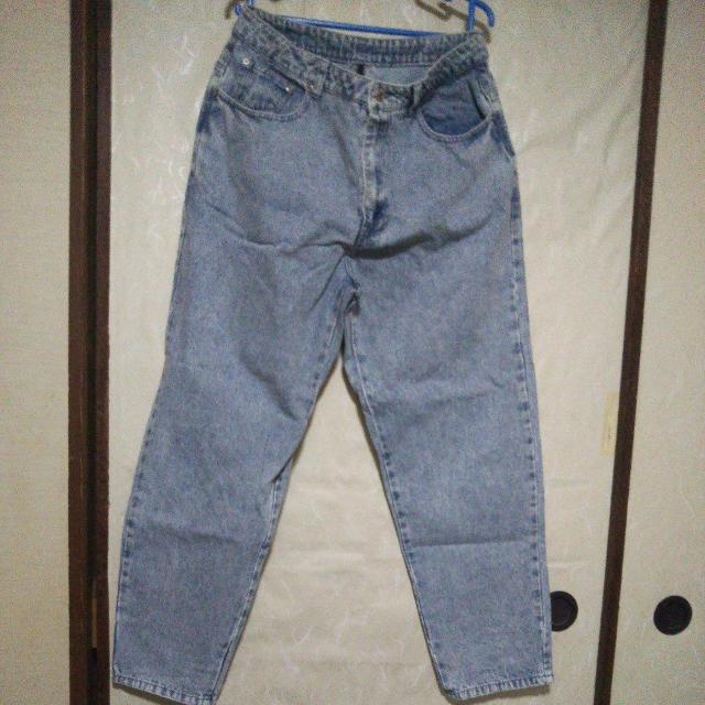 COMMONWARE コモンウエア 2024ssルーズテーパードデニム Lサイズ ユニセックスデニム ウォッシュブルー < 女性ファッション COMMONWARE コモンウエア 2024ssルーズテーパードデニム Lサイズ ユニセックスデニム ウォッシュブルー < 女性ファッションの