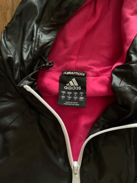 adidas�E�C���h�E�u���[�J�[�㉺ �� �u�����h�� 
