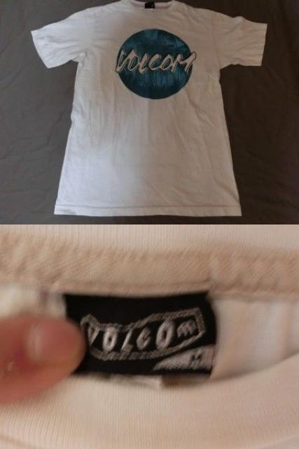 ★USA購入【VOLCOM】リゾート風 筆記体ロゴ プリントT US M WHT < ブランド  ★USA購入【VOLCOM】リゾート風 筆記体ロゴ プリントT US M WHT < ブランドの