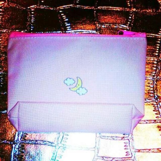 Vi  LL |[` TI 1976 2017 a g   