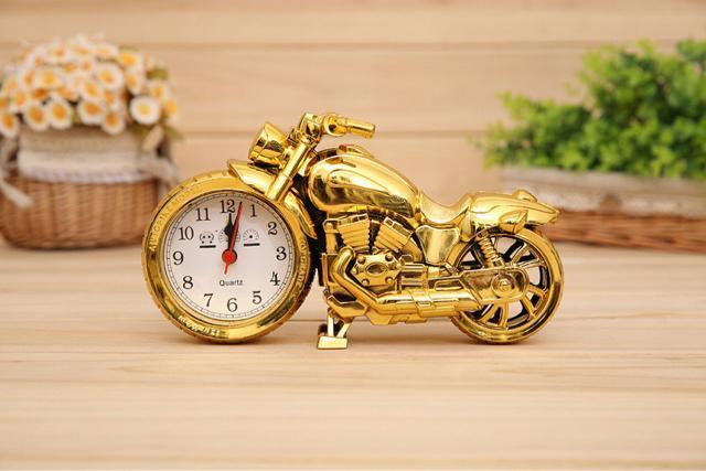 送料無料#新品#ゴールド 目覚まし時計 バイク形 置き時計 おしゃれ ギフト 卓上時計 < インテリア/ライフ  送料無料#新品#ゴールド 目覚まし時計 バイク形 置き時計 おしゃれ ギフト 卓上時計 < インテリア/ライフの