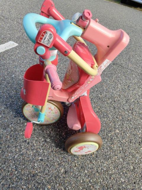 ハローキティHelloKitty キティ 三輪車 折りたたみ三輪車 折り畳み < おもちゃ  ハローキティHelloKitty キティ 三輪車 折りたたみ三輪車 折り畳み < おもちゃの