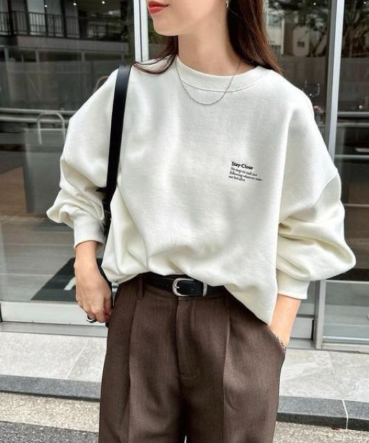 andme 裏起毛ロゴ刺繍ワンポイントスウェットトップス < 女性ファッション andme 裏起毛ロゴ刺繍ワンポイントスウェットトップス < 女性ファッションの