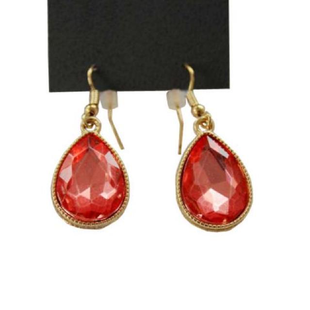 新品 EXPRESS アンティーク調キャンディドロップストーンピアス < 女性アクセサリー/時計 新品 EXPRESS アンティーク調キャンディドロップストーンピアス < 女性アクセサリー/時計の