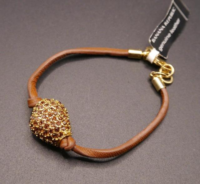 新品 BANANA REPUBLIC アンティーク調ストーンブレスレット < ブランド 新品 BANANA REPUBLIC アンティーク調ストーンブレスレット < ブランドの