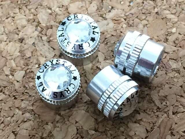 ラグジュアリークリスタルエアーバルブキャップセット < 自動車/バイク ラグジュアリークリスタルエアーバルブキャップセット < 自動車/バイク