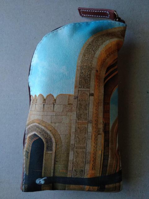 カタール航空ビジネスクラスアメニティキット Qatar Airways Nappa Dori < レジャー/スポーツ  カタール航空ビジネスクラスアメニティキット Qatar Airways Nappa Dori < レジャー/スポーツの