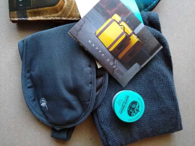 カタール航空ビジネスクラスアメニティキット Qatar Airways Nappa Dori < レジャー/スポーツ  カタール航空ビジネスクラスアメニティキット Qatar Airways Nappa Dori < レジャー/スポーツの