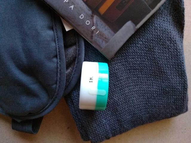 カタール航空ビジネスクラスアメニティキット Qatar Airways Nappa Dori < レジャー/スポーツ  カタール航空ビジネスクラスアメニティキット Qatar Airways Nappa Dori < レジャー/スポーツの