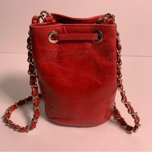 saintG 本革 赤 巾着型 チェーンバッグ ショルダーバッグ ゴールド金具 ミニバッグ < 女性ファッション saintG 本革 赤 巾着型 チェーンバッグ ショルダーバッグ ゴールド金具 ミニバッグ < 女性ファッションの