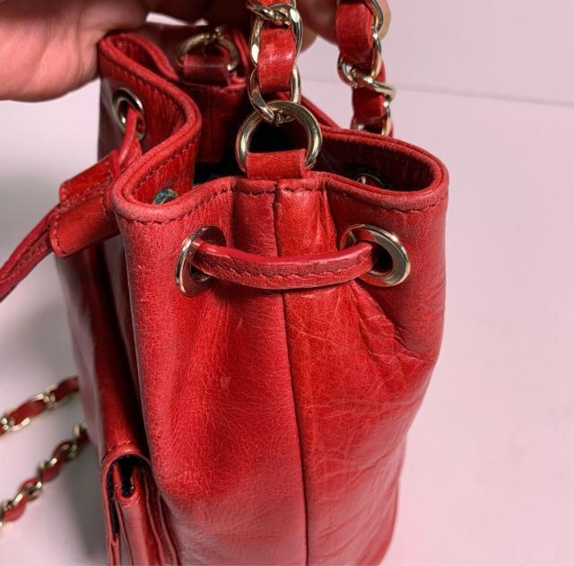 saintG 本革 赤 巾着型 チェーンバッグ ショルダーバッグ ゴールド金具 ミニバッグ < 女性ファッション saintG 本革 赤 巾着型 チェーンバッグ ショルダーバッグ ゴールド金具 ミニバッグ < 女性ファッションの