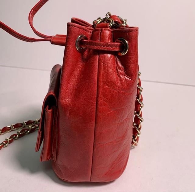 saintG 本革 赤 巾着型 チェーンバッグ ショルダーバッグ ゴールド金具 ミニバッグ < 女性ファッション saintG 本革 赤 巾着型 チェーンバッグ ショルダーバッグ ゴールド金具 ミニバッグ < 女性ファッションの