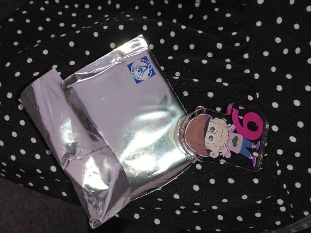 おそ松さんアクリルバッジ < アニメ/コミック/キャラクター おそ松さんアクリルバッジ < アニメ/コミック/キャラクターの