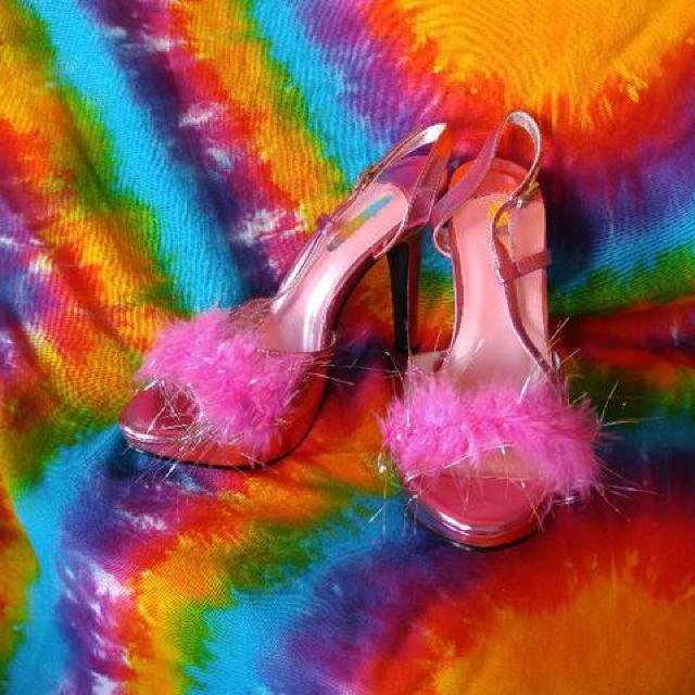 エロ可愛(*^ー^)マラボー羽高ヒール×メタリック厚底サンダル < 女性ファッション  エロ可愛(*^ー^)マラボー羽高ヒール×メタリック厚底サンダル  < 女性ファッションの