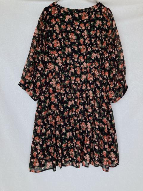 E hyphen world gallery  O ԕ s[X N2m