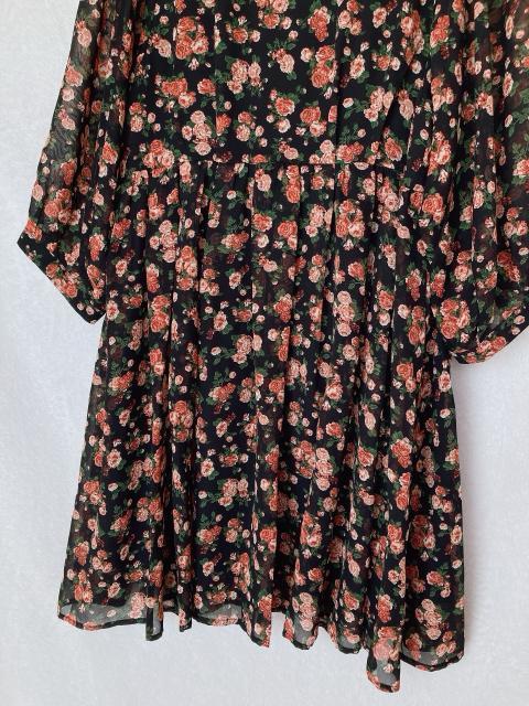 E hyphen world gallery  O ԕ s[X N2m