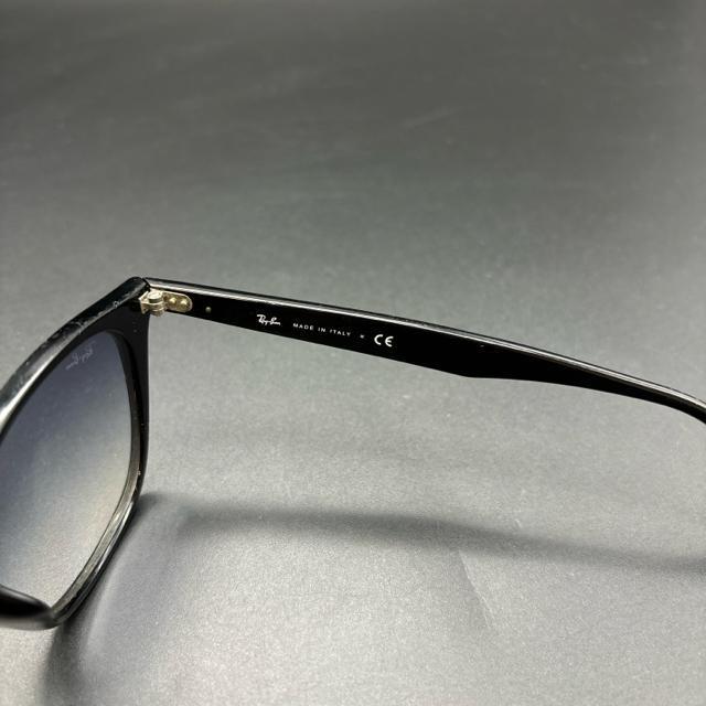  Ray-Ban Co TOX