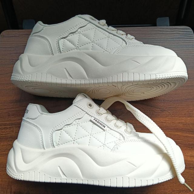 新品 23cm レディース スニーカー ホワイト シューズ 靴 カジュアル 厚底 < 女性ファッション 新品 23cm レディース スニーカー ホワイト シューズ 靴 カジュアル 厚底 < 女性ファッションの