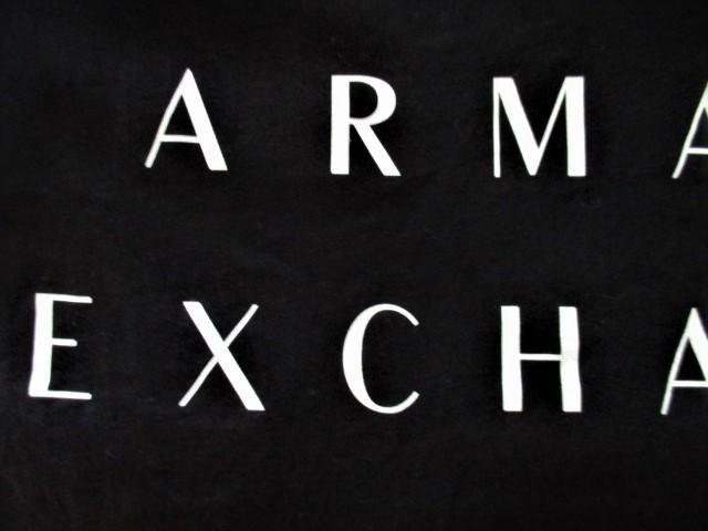 ☆アルマーニ エクスチェンジ ロゴ プリント Vネック Tシャツ/メンズ/XS☆ブラック < ブランド ☆アルマーニ エクスチェンジ ロゴ プリント Vネック Tシャツ/メンズ/XS☆ブラック < ブランドの