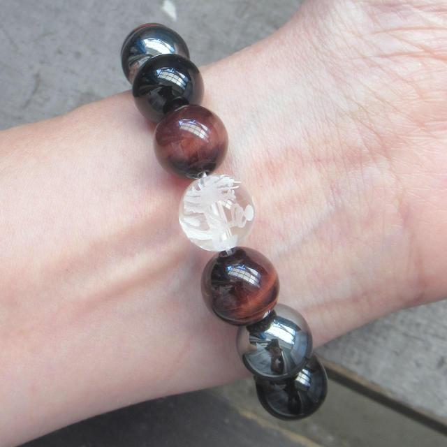 龍彫水晶xレッドタイガーアイxオニキスxヘマタイトブレスレット 天然石 パワーストーン < 男性アクセサリー/時計 龍彫水晶xレッドタイガーアイxオニキスxヘマタイトブレスレット 天然石 パワーストーン < 男性アクセサリー/時計の