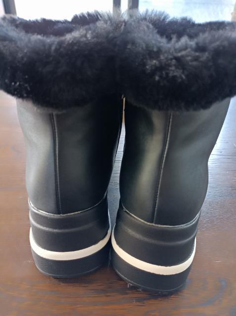 KiBERA★ボディバランスムートンハイカットスニーカー★新品同様★安定履き心地あるきやすさ抜群★キビラ★オススメ★抗菌蓄熱保温 < 女性ファッション  KiBERA★ボディバランスムートンハイカットスニーカー★新品同様★安定履き心地あるきやすさ抜群★キビラ★オススメ★抗菌蓄熱保温 < 女性ファッションの