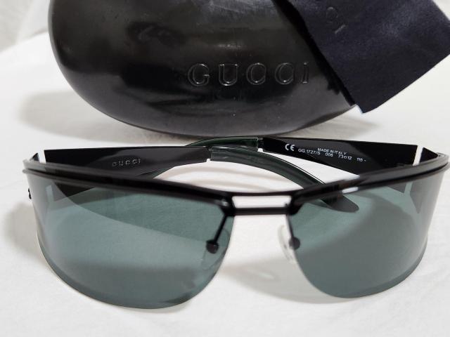 正規美 グッチ Gロゴ フルメタルフレームサングラス 黒 グラマラスハイカーブアイウェア 付属有 シャイニーメタリック クラシック < ブランド  正規美 グッチ Gロゴ フルメタルフレームサングラス 黒 グラマラスハイカーブアイウェア 付属有 シャイニーメタリック クラシック < ブランドの