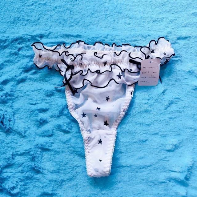 エロカワッ。。。。星柄透けシフォンTバック。。。パンティー。。。ショーツ。。ホワイト。。。白。。。 < 女性ファッション  エロカワッ。。。。星柄透けシフォンTバック。。。パンティー。。。ショーツ。。ホワイト。。。白。。。  < 女性ファッションの