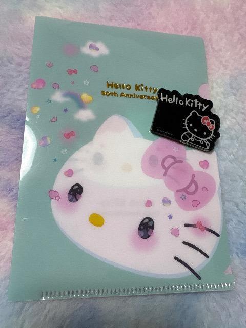 HELLO KITTYハローキティ50周年プチクリアファイル★立体シールつき < おもちゃ HELLO KITTYハローキティ50周年プチクリアファイル★立体シールつき < おもちゃの