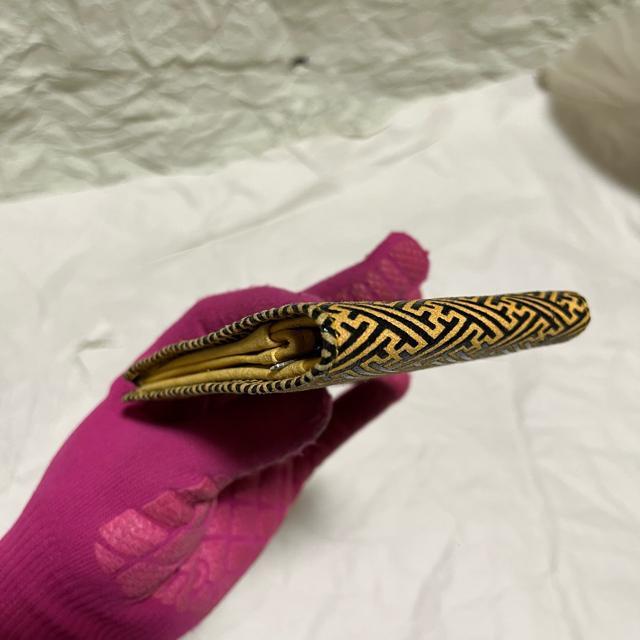 【ノーブランド扱い】 総柄 / レザー / 二つ折り財布(小銭入れあり) 黄色系 < 女性ファッション 【ノーブランド扱い】 総柄 / レザー / 二つ折り財布(小銭入れあり) 黄色系 < 女性ファッションの